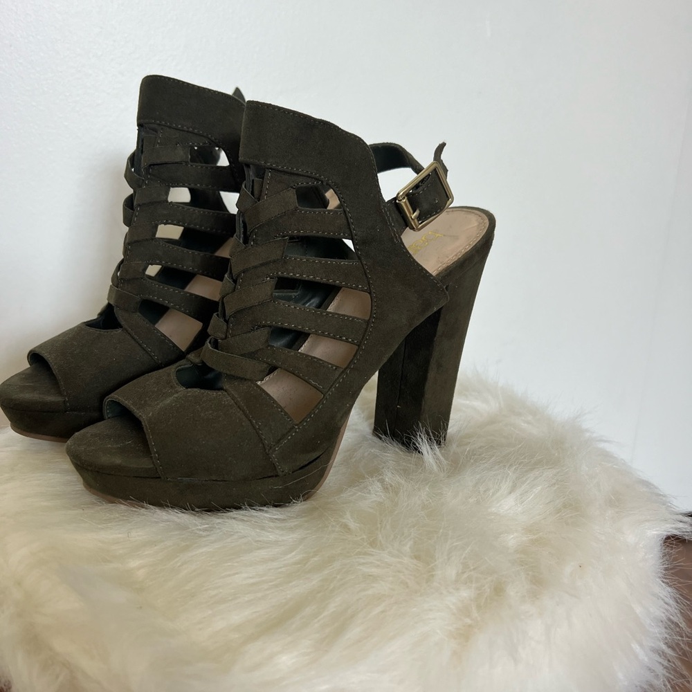 Fall Heels from Macys - Picture 2 of 3